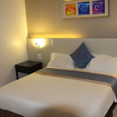 Hotel Patiala House Ahmednagar Bagian luar foto
